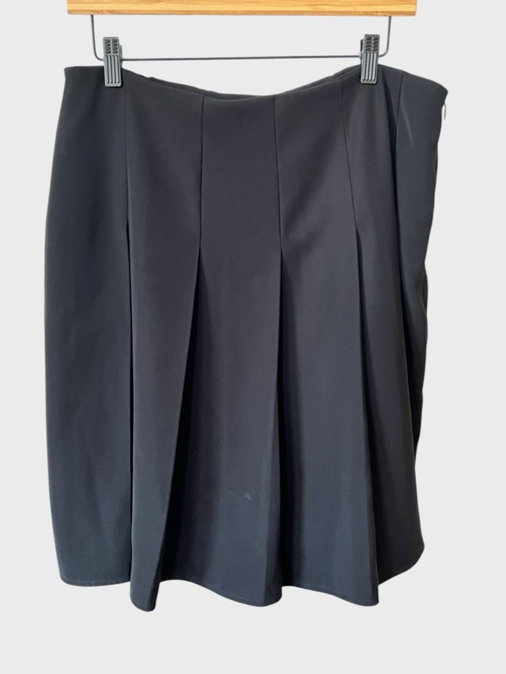 Louis Vuitton Uniforms Classic Black Pleated Women’s Skirt